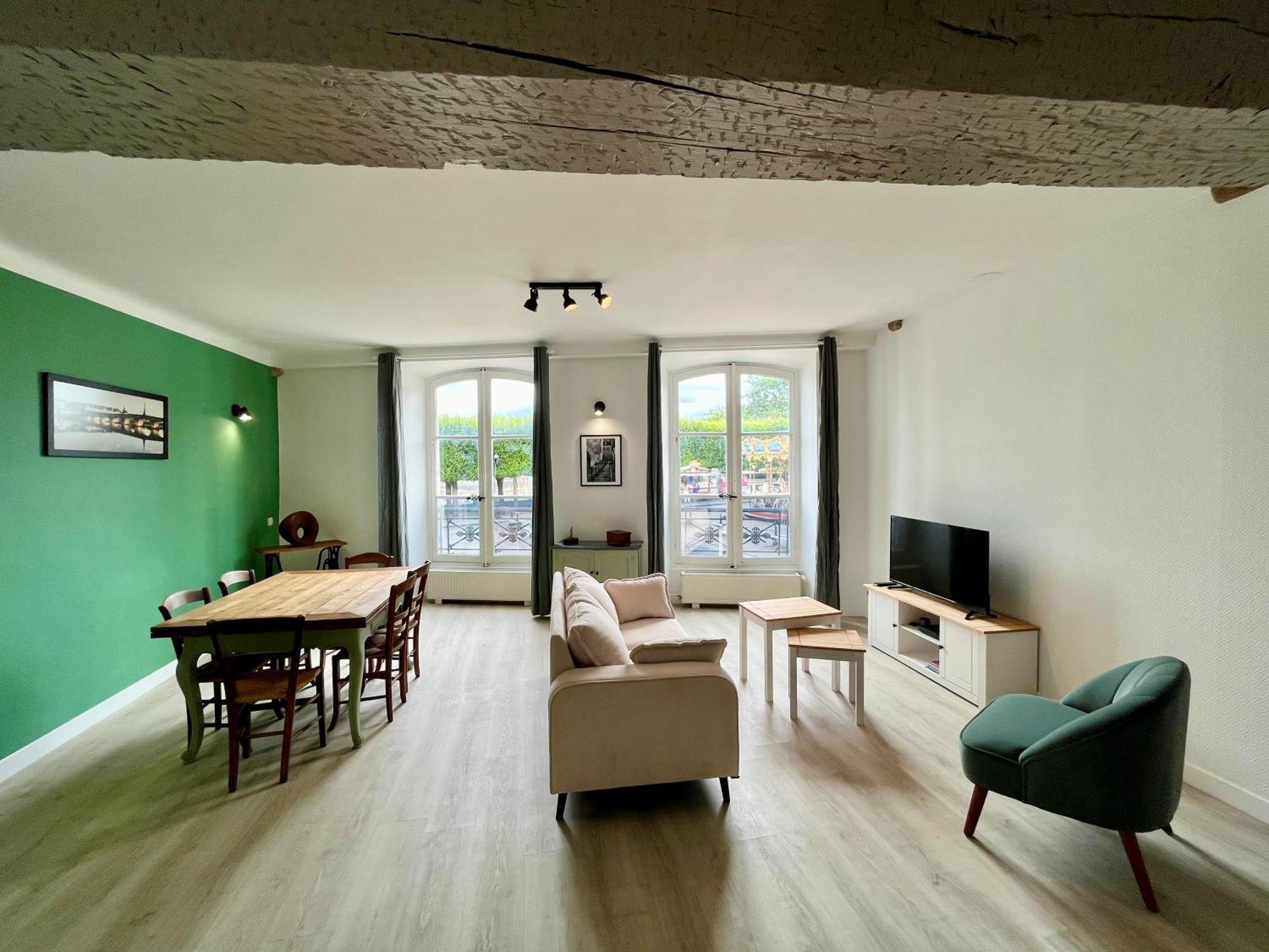 La Place Du Chateau - Vue Exceptionnelle Sur Le Chateau De บลัวส์ ภายนอก รูปภาพ